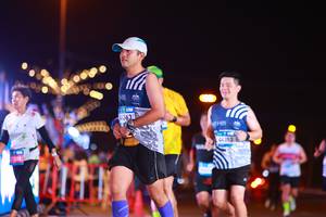 BIB: 1898
                            <button type="button" onclick="openModal(23029349)" class="btn btn-primary btn-sm float-right btn-popup" data-toggle="modal" data-target=".modal-high-quality">
                        <i class="fas fa-shopping-cart"></i> Add to Cart
                    </button>
                                            <button type="button" onclick="isThisMe(23029349, true)" class="btn btn-success btn-sm float-right btn-popup btn-isme hidden" data-toggle="tooltip" data-placement="bottom" title="นี่คือรูปของคุณใช่ไหม คลิกที่นี่เพื่อเอาเข้าอัลบั้ม">
                        <i class="fas fa-plus"></i> Add to album
                    </button>
                    <button type="button" onclick="isThisMe(23029349, false)" class="btn btn-warning btn-sm float-right btn-popup btn-isnotme hidden">
                        <i class="fas fa-ban"></i> Remove from album
                    </button>